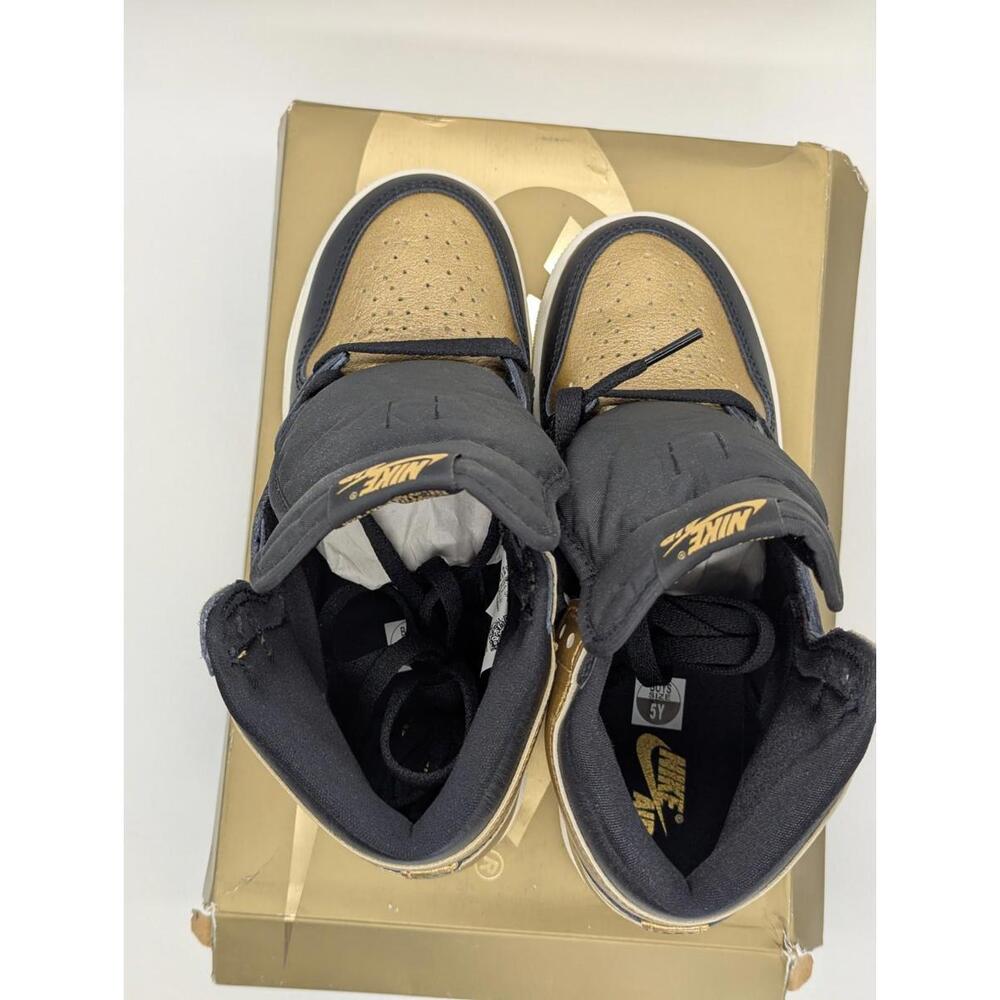Nike Air Jordan 1 High OG GS Black Gold FD1437-071 Shoe Kids Size 5Y / Women 6.5 - Picture 6 of 8
